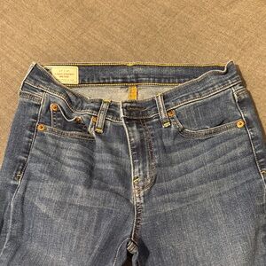 GAP Women's Straight Leg Blue Jeans